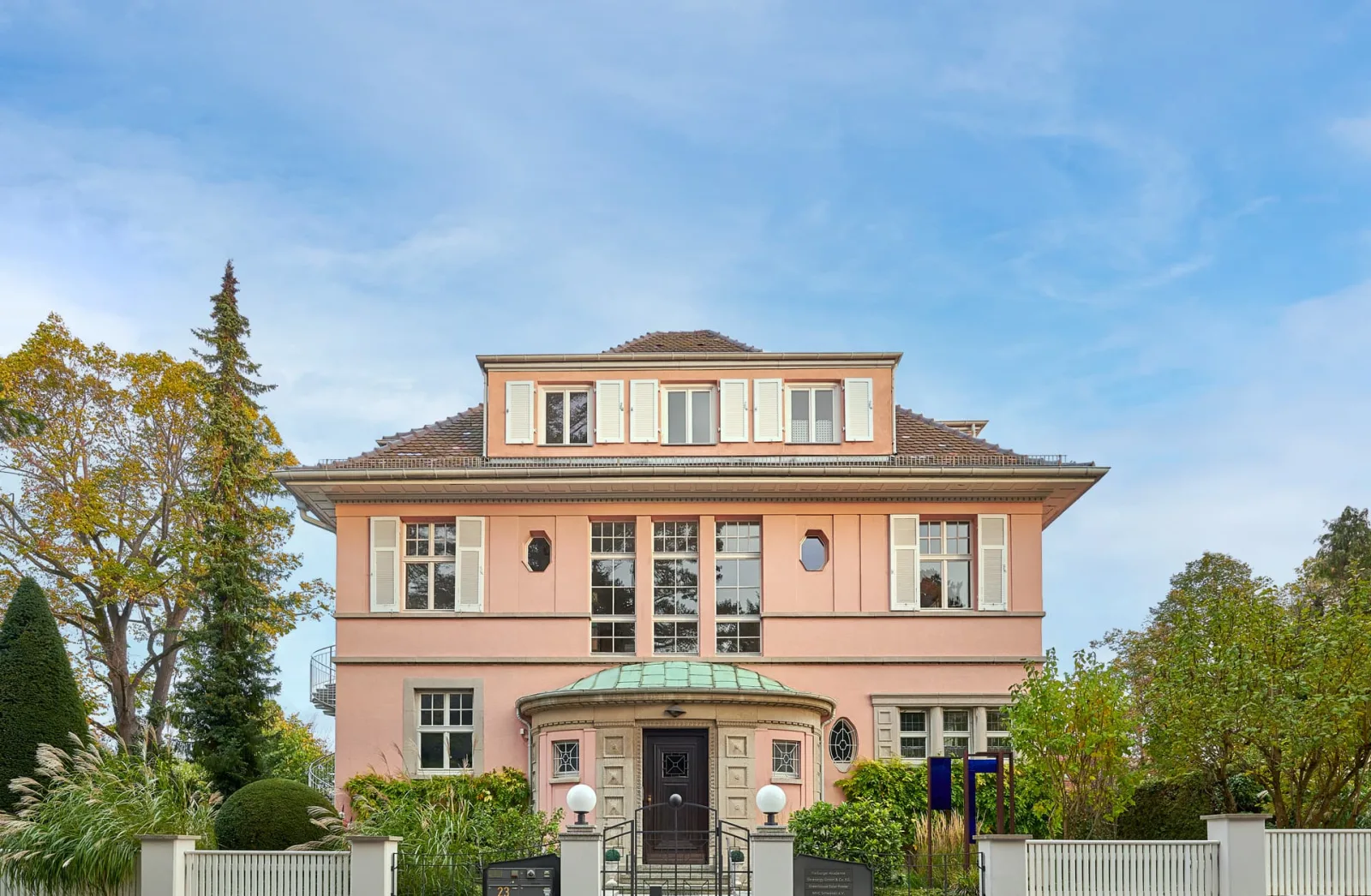 Sitz der Freiburger Akademie in Stuttgart – Mutterhaus von Klinovum